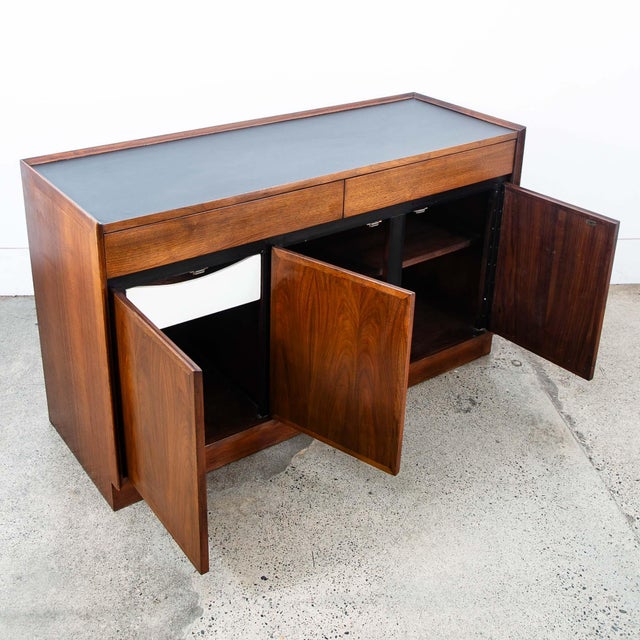 Wood Mid Century Modern Credenza Sideboard Dillingham Esprit Walnut Vintage Black, Attributed For Sale - Image 7 of 11