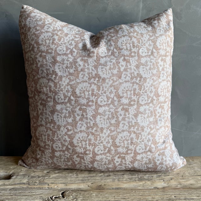 French Provincial Nelly Floral Linen Pillow For Sale - Image 3 of 9