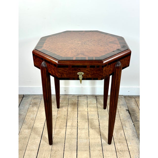 Brown Art Deco Side Table in Burr Walnut Marquetry, 1930s For Sale - Image 8 of 12