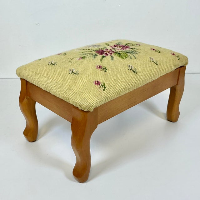 1960s Vintage Americana Arts & Crafts Folk Art Needlepoint Footstool For Sale - Image 6 of 17