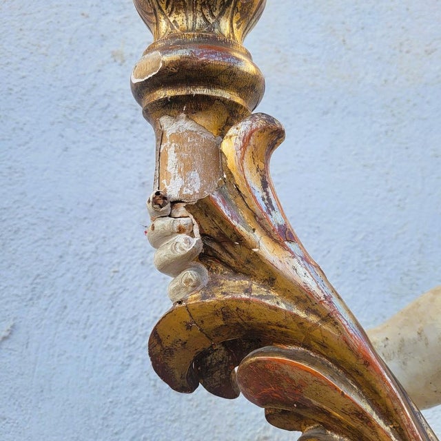 Putto Torch Holder in Lacquered and Gilded Wood, Italy, Late 17th-Early 18th Century For Sale - Image 4 of 18