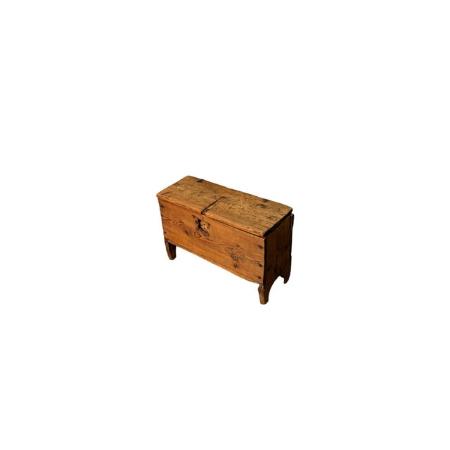 Small 17th Century Swiss Pine Chest For Sale - Image 3 of 5