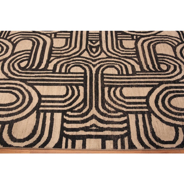 Art Deco Nazmiyal Collection Oversized Art Deco Style Modern Rug For Sale - Image 3 of 9