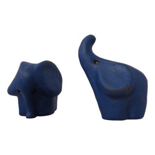 Mid-Century Blue Ceramic Elephants, Austria, Set of 2 For Sale