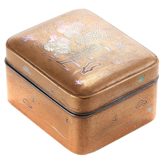 Antique Inlaid Lacquered Oriental Box For Sale - Image 6 of 6