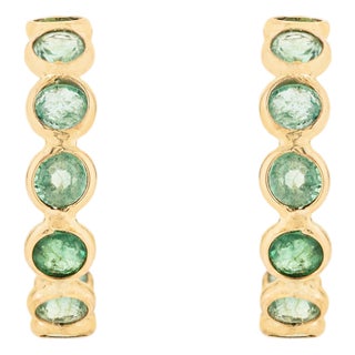 18k Solid Gold 2.08 Ct Round Cut Emerald Classic Bezel Hoop Earrings- 2 Pieces For Sale
