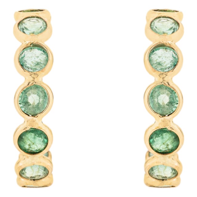 18k Solid Gold 2.08 Ct Round Cut Emerald Classic Bezel Hoop Earrings- 2 Pieces For Sale