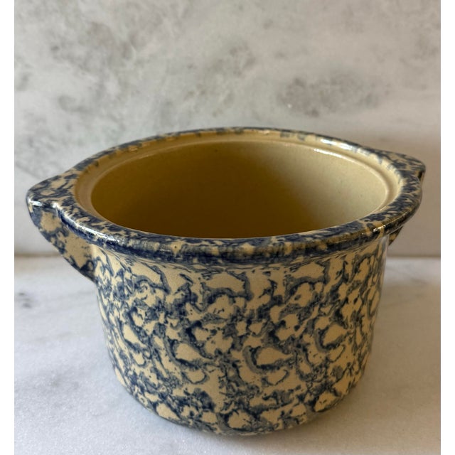 Robinson Ransbottom Pottery Co. Vintage Robinson Ransbottom Blue Spongeware Bean Pot For Sale - Image 4 of 8
