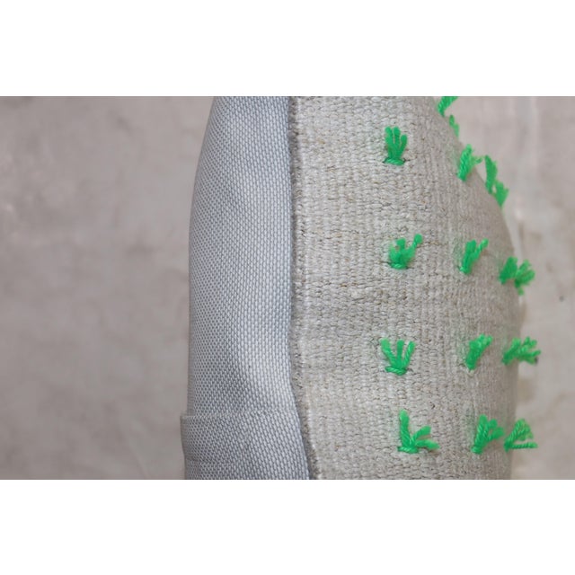 Mid 20th Century Green Flaring Wool Modern Kilim Pillow For Sale - Image 5 of 5