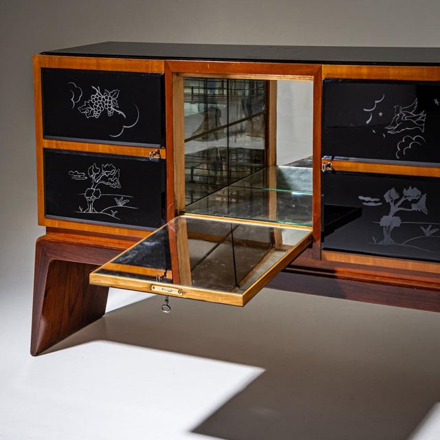 Bar Cabinet in the style of Osvaldo Borsani, Italy, 1940s For Sale - Image 9 of 13