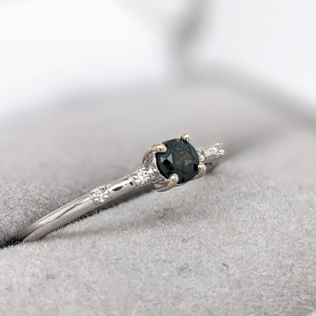 Metal Natural Alexandrite Ring w Natural Diamonds in Solid 14K White Gold Round 4mm For Sale - Image 7 of 9
