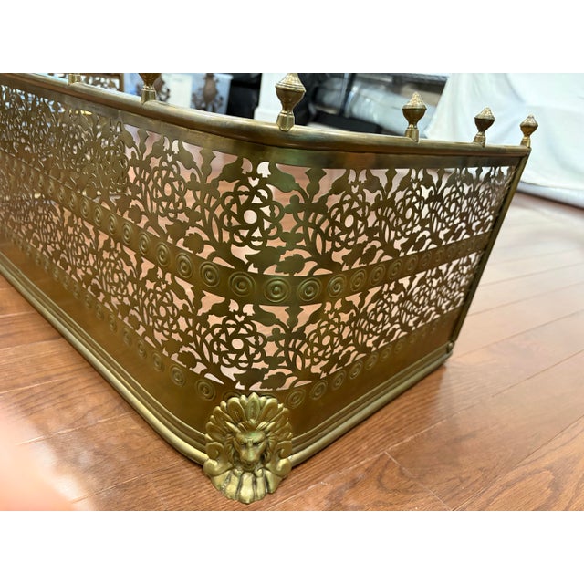 Vintage 19th Century English 5-Piece Ornate Brass Pierced Fireplace Fender and Tool Companion Set For Sale - Image 4 of 12