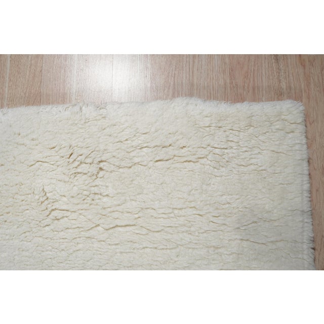 8x10 Willow Sarrah Ivory Solid Open Field Contemporary Handmade Wool Carpet Rug For Sale In New York - Image 6 of 8