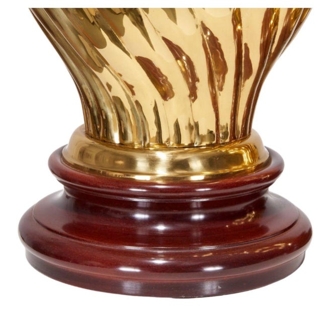 Hollywood Regency Pair of Hollywood Regency Style Brass Ginger Jar Lamps on Wood Bases For Sale - Image 3 of 4