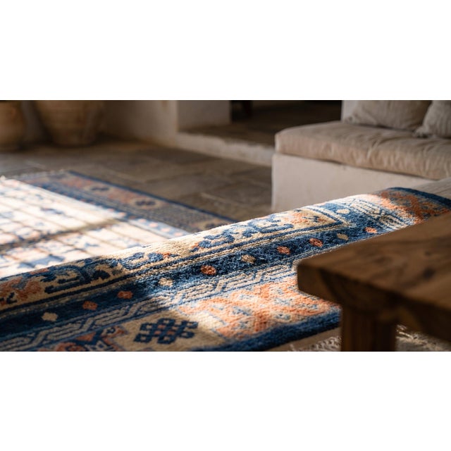 Textile 1850s Beige Medallion Antique Chinese Ningxia Rug 4' 4" X 7' 4" Handknotted Wool Carpet For Sale - Image 7 of 8