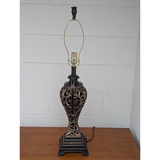 Hollywood Regency Vintage Hollywood Regency Urn Styl;e Table Lamp For Sale - Image 3 of 7
