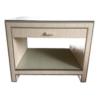 Jan Showers Manhattan Tan/Beige End Side Table For Sale