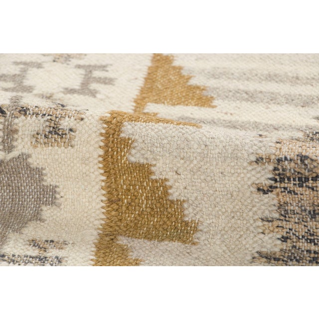 Vintage Scandinavian Wool Kilim With Medallion by Rug & Kilim, 1950-1959 For Sale In New York - Image 6 of 9