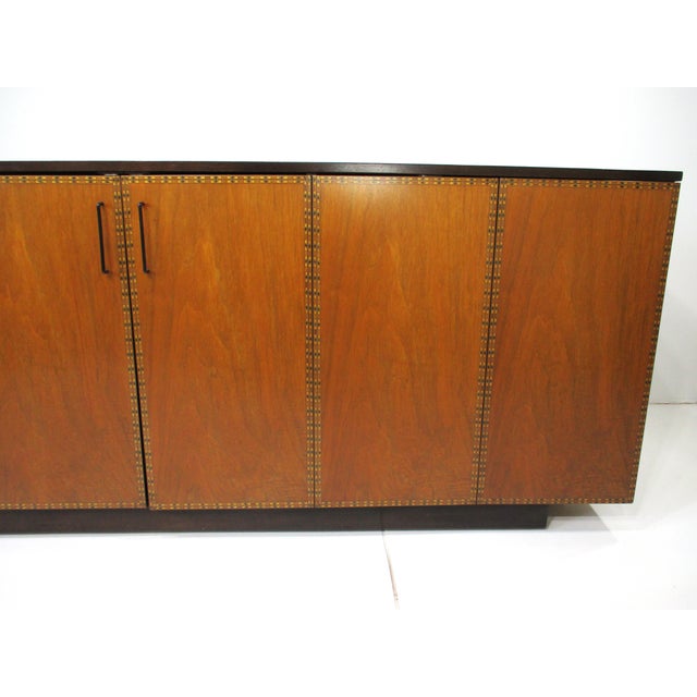 Mid 20th Century Rare Renzo Rutili Directional Inlay Credenza Sideboard For Sale In Cincinnati - Image 6 of 18