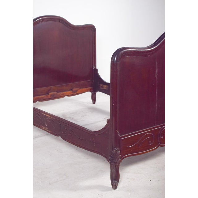 Late 19th Century Louis XV French Bed in Mahogany, 1890 For Sale - Image 5 of 10