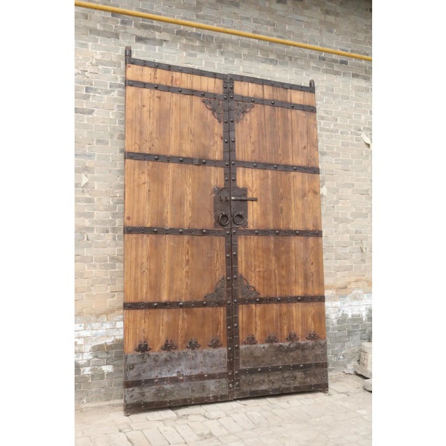 1960s 8.6 Feet Tall Large Vintage Chinese Door For Sale - Image 4 of 11