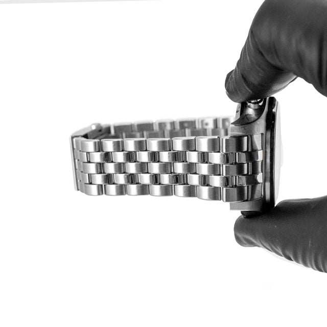 Silver Iwc Pilot Chronograph 41mm Iw388104 Day Date Green Dial Steel Automatic Watch For Sale - Image 8 of 9