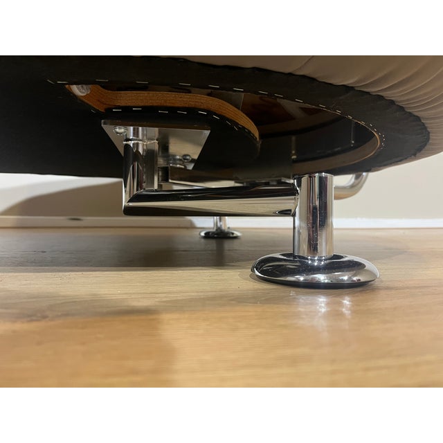 Kikko Chair in Taupe from Leolux For Sale - Image 14 of 15