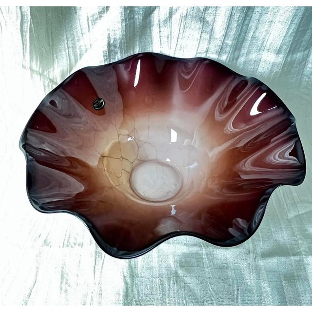 Józefina Krosno Hand-Blown Maroon & Champagne Art Glass Centerpiece Bowl For Sale In Portland, OR - Image 6 of 9