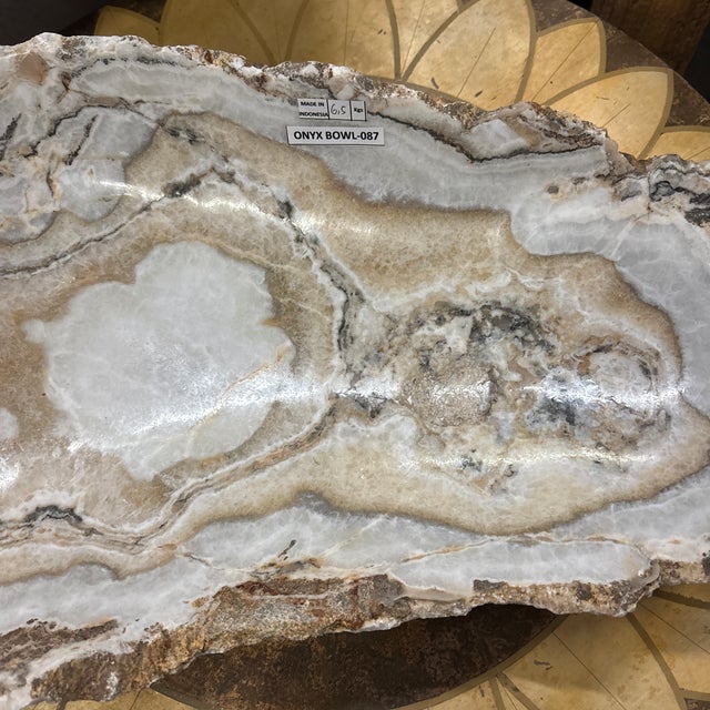 Wide-Cut Onyx Bowl For Sale - Image 4 of 12