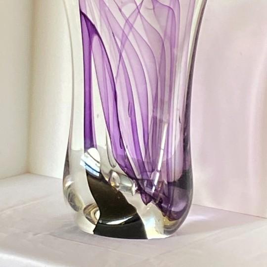 Late 20th Century Rollin Karg Massive Hand-Blown Art Glass Sculpture Signed 17½” (Vintage 1999 - Shades of Purple) For Sale - Image 5 of 18