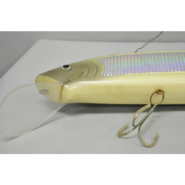 Vintage Wooden Giant Rapala 28” Fishing Lure Hanging Display W / Rainbow Decal For Sale - Image 17 of 18