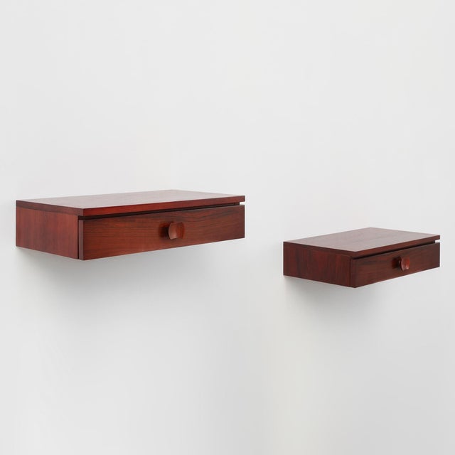 Mid-Century Modern Danish Wall-Mounted Nightstands in Walnut, 1960s, Set of 2 For Sale - Image 15 of 15