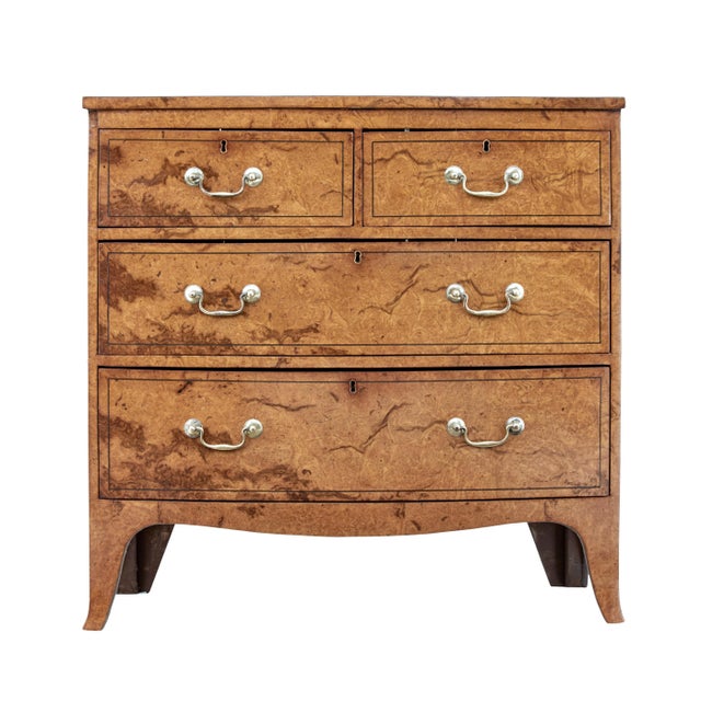 English Burr Walnut Bow Front Chest of Drawers circa 1870 with Bookmatch Veneer For Sale In Atlanta - Image 6 of 9