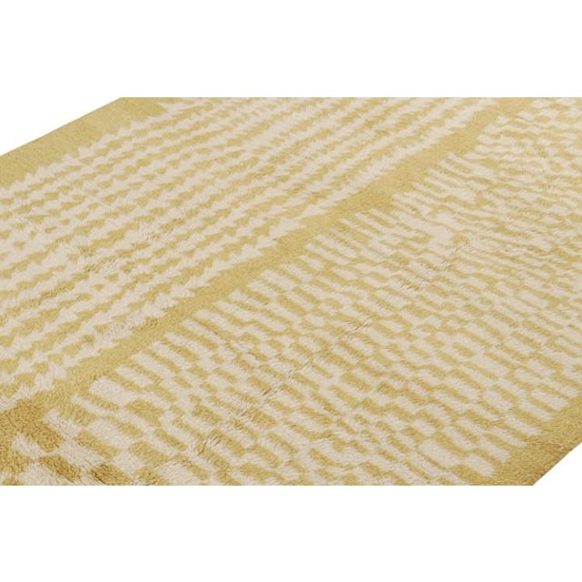 Hand-knotted in wool, this 12x15 rug by Rug & Kilim is a new addition to their Chinese Art Deco rug line. On the Design:...