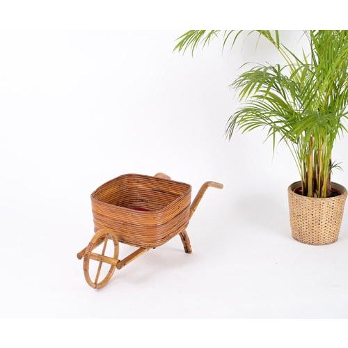French Riviera Rattan Wheelbarrow Magazine Rack, Italy, 1960s For Sale - Image 4 of 16