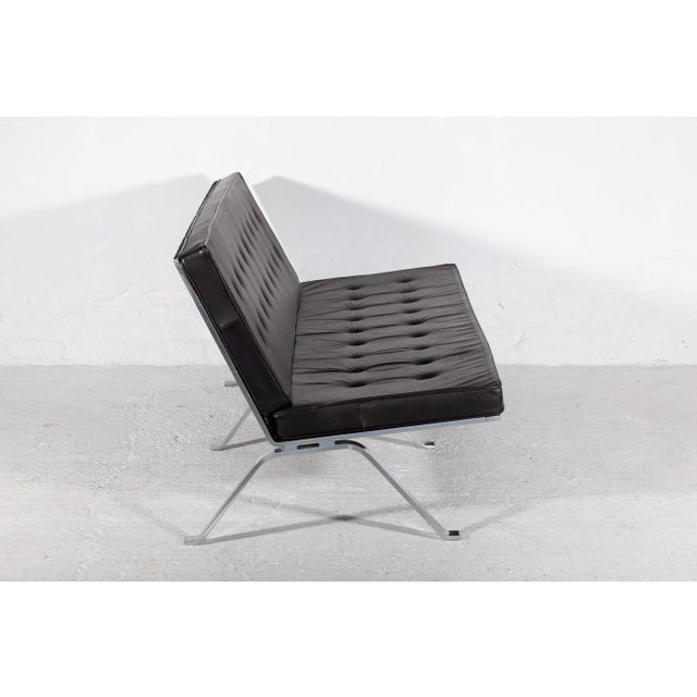 Mid-Century Modern Sofa in Black Leather and Chrome by Hans Eichenberger, 1969 For Sale - Image 6 of 11