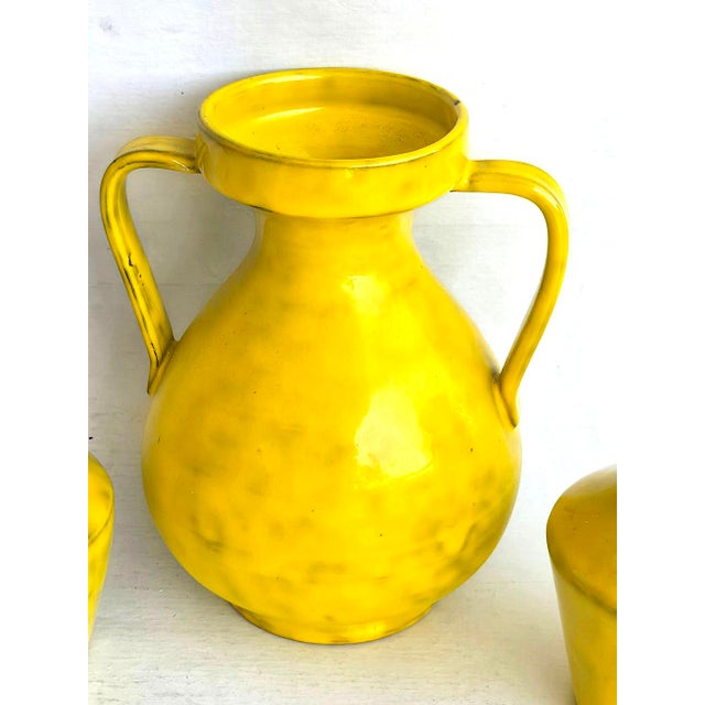 Yellow 1960s Aldo Londi for Bitossi/Rosenthal Netter Ceramic Vases, 3 Piece Set For Sale - Image 8 of 17