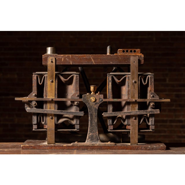 Traditional Early 20th Century Orchestrion Bellows Pump Assembly by Link For Sale - Image 3 of 11