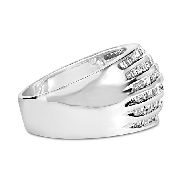 Evoking a timeless allure and sophisticated brilliance, this sterling silver cocktail ring is a true embodiment of luxury....