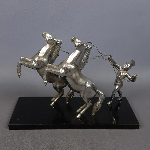 1930s Antique Chromed Metal Sculpture of Roman Horse Trainer on Marble Base, 1930 For Sale - Image 5 of 16