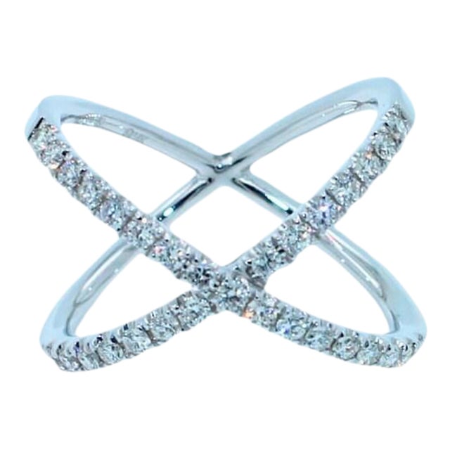 Brilliant Cut White Diamond X Criss Cross Pave Cocktail Fashion Open Bypass 14 K, Size 8 For Sale