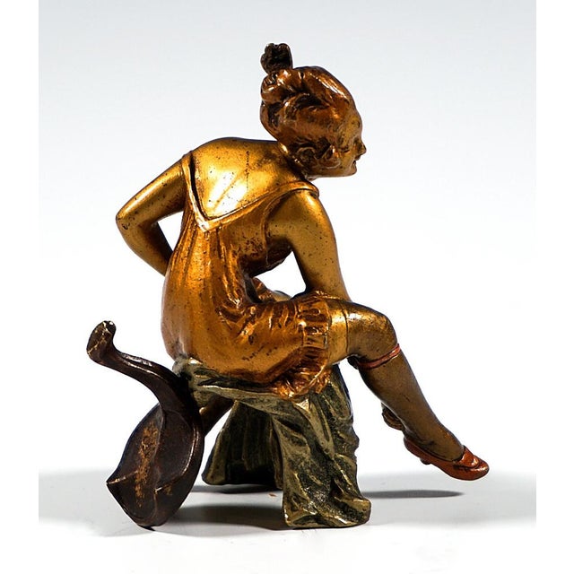 1920s Bronze Girl Getting Dressed Sculpture from Franz Bergmann, 1920s For Sale - Image 5 of 8