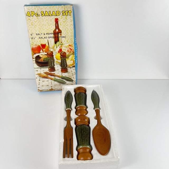 Green Ceramic Salt and Pepper Shakers and Salad Servers, 1970s, Set of 4 For Sale - Image 9 of 10