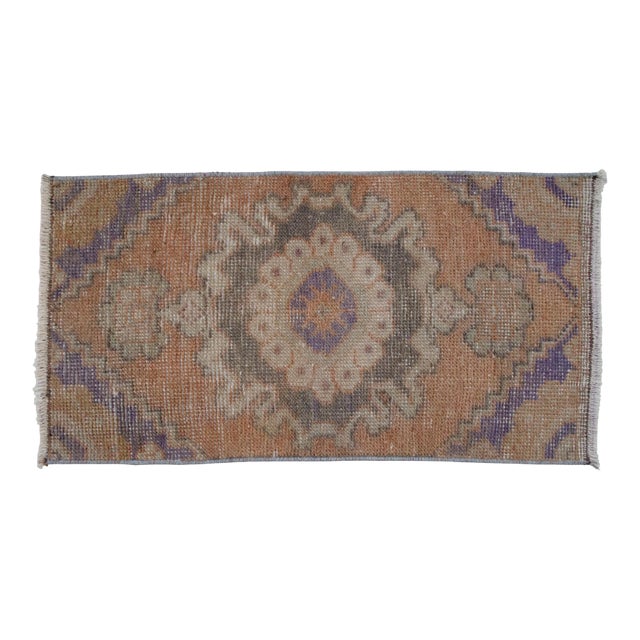 Vintage Hand Made Small Oushak Rug Low Pile Yastik Rug Mat - 1'4" X 2'6" For Sale