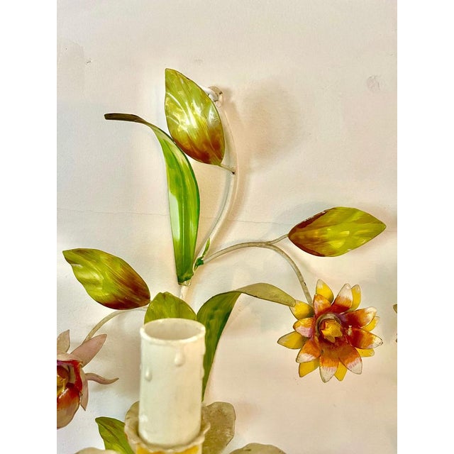 1960s Floral Wall Lights in Metal, 1960s, Set of 2 For Sale - Image 5 of 8
