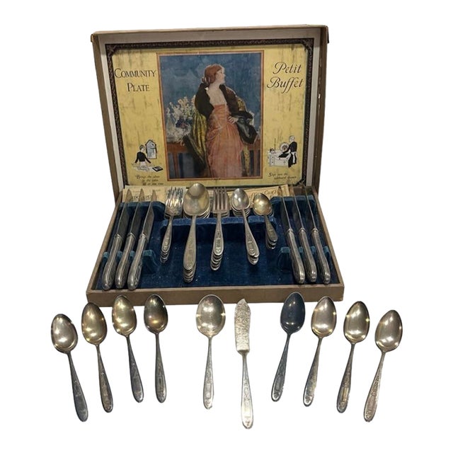 Vintage Community Plate Silverplate Flatware Set, 46 Pieces With Original Box For Sale