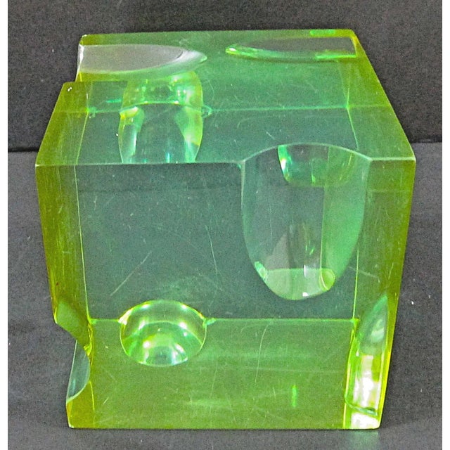 Mid-Century Modern 1960s Mid-Century Optical Light and Space Sculpture Green Lucite Cube Attributed to Roz Stroll For Sale - Image 3 of 12