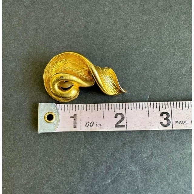 Vintage 80s Gold Tone Statement Earrings Clip on Abstract Twist Surrealism a Pair For Sale - Image 6 of 6