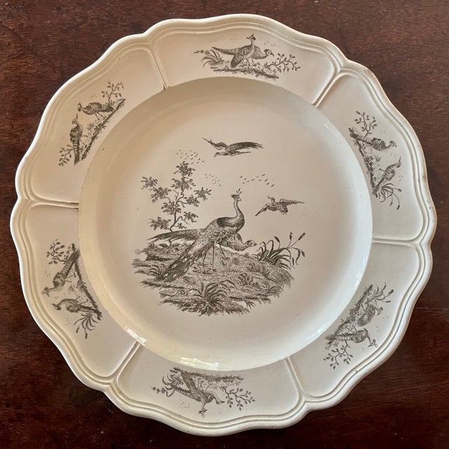 Black Antique 18th Century George III Leeds Exotic Birds Black Transfer Creamware Plate Circa 1770 For Sale - Image 8 of 13