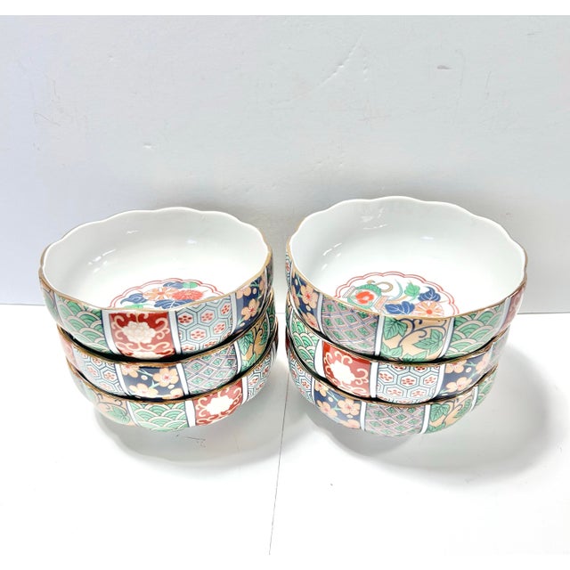 Vintage Arita Fine China Imari Porcelain Bowls With Gold Trim, Set of 6 For Sale - Image 4 of 13
